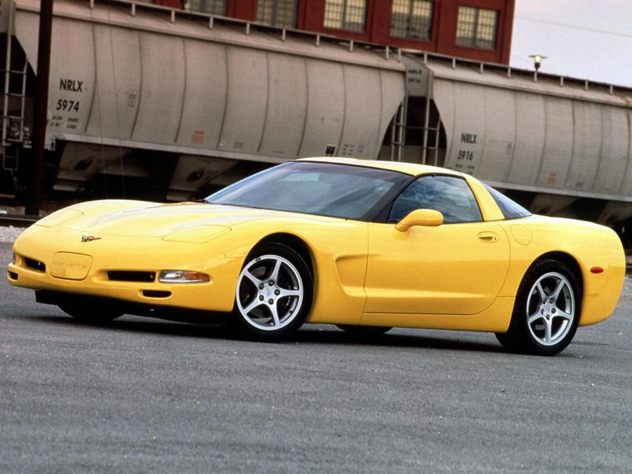  Chevrolet Corvette Coupe (C5) 1997 года  (NA) (фото 24 из 31)